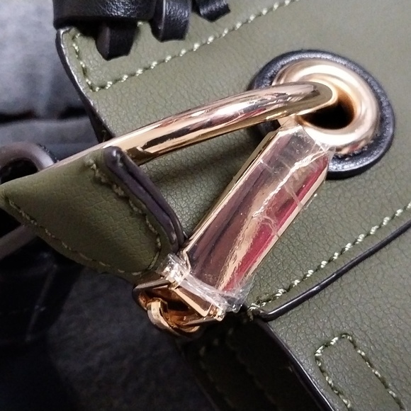 Anthropologie PU purse - Picture 5 of 8